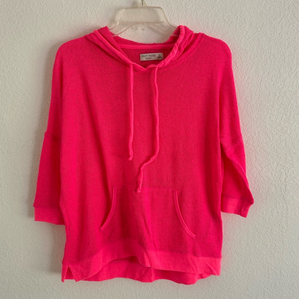 Gilly hicks pink pull over